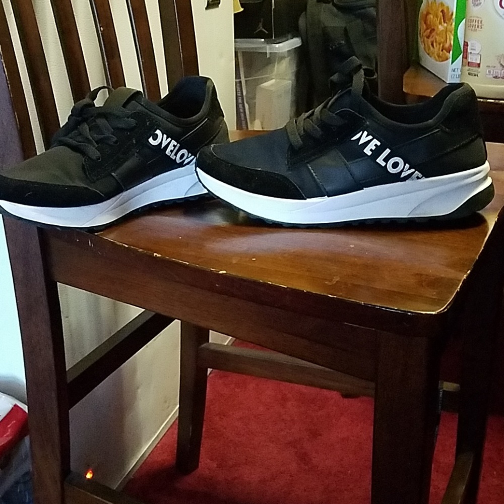 Sneakers